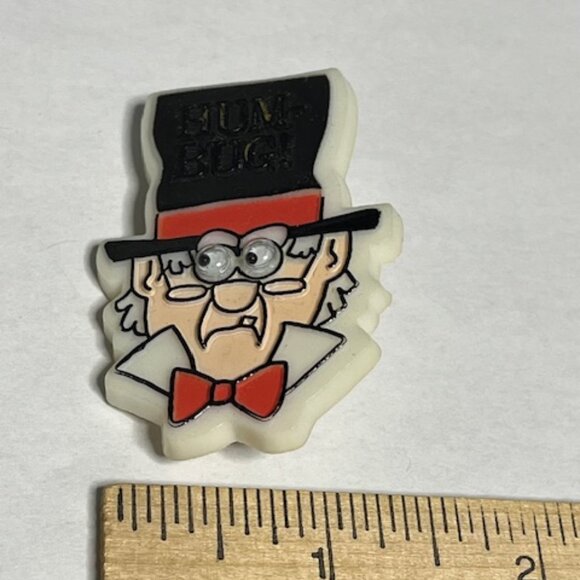 VTG Scrooge HUM-BUG! Googly Eyes Black Top Hat Spectacles Bow Tie Pin 1.5"x2.25" - Picture 11 of 12